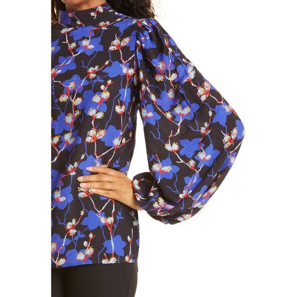 TED BAKER Blue Floral 'Ooma' Open Back Flowy Blouse NWT Ted 1/XS - Picture 5 of 7